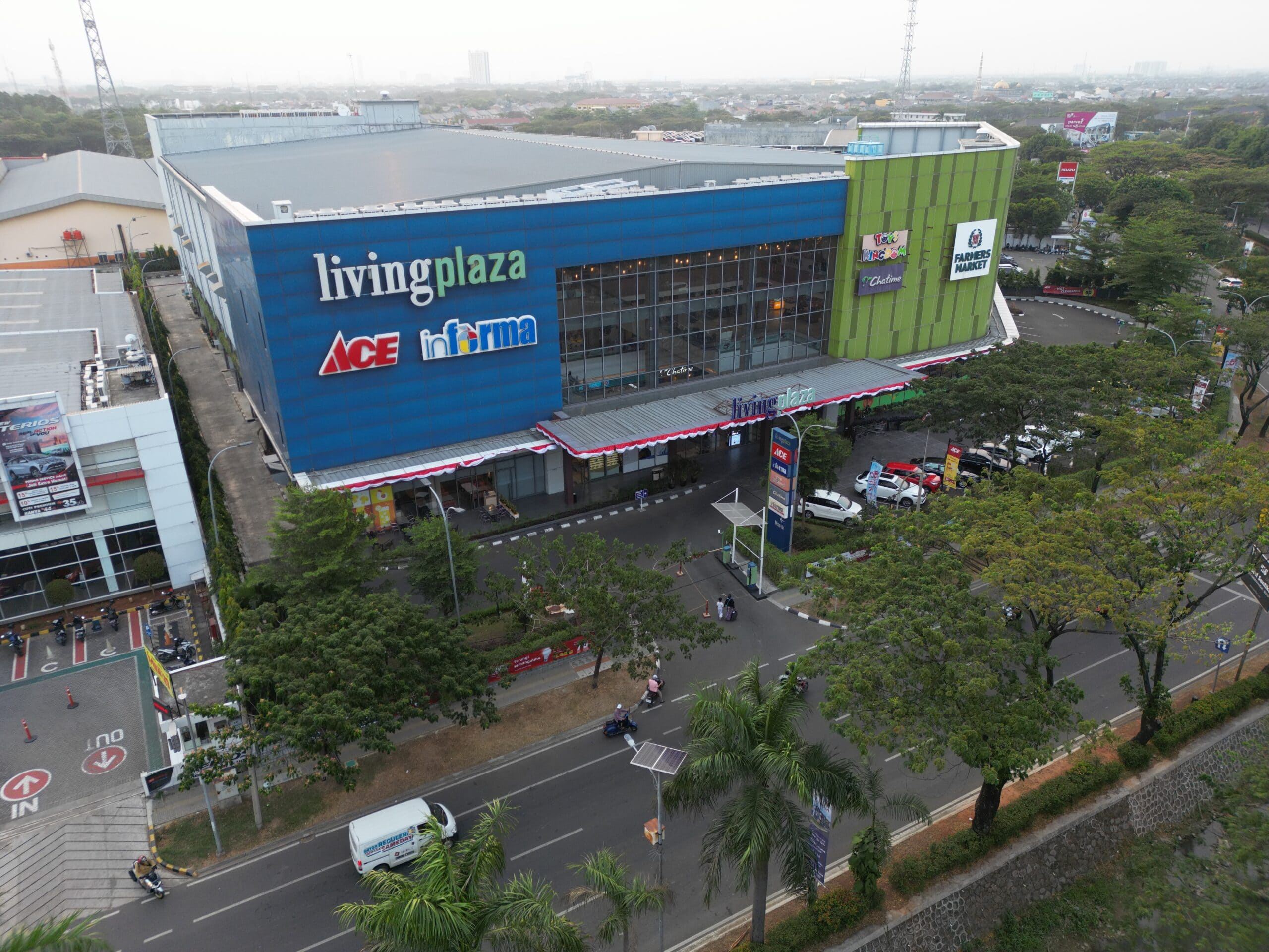 Living Plaza HI
